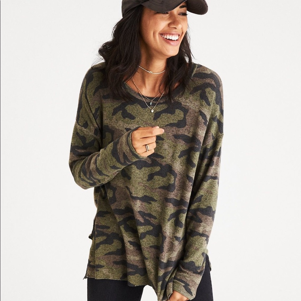 AEO - Green Camo Sweater